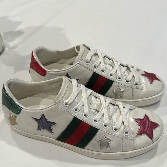 Authentic Gucci sneakers with stars design - Picture 1 of 15